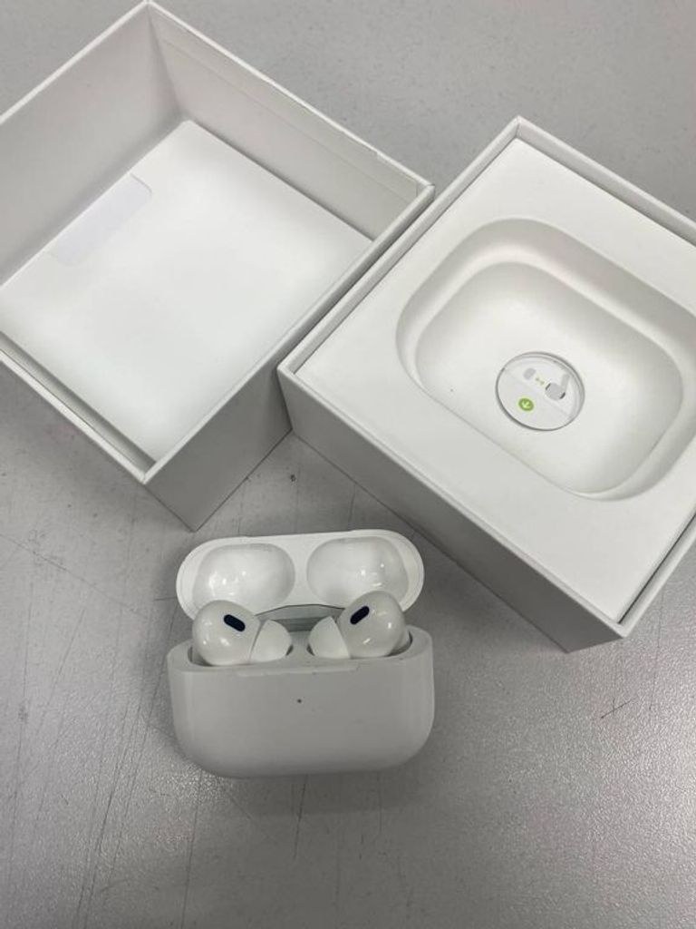 Оголошення Apple airpods pro 2 gen a2700,a2699+a2698 2022г. Б/У