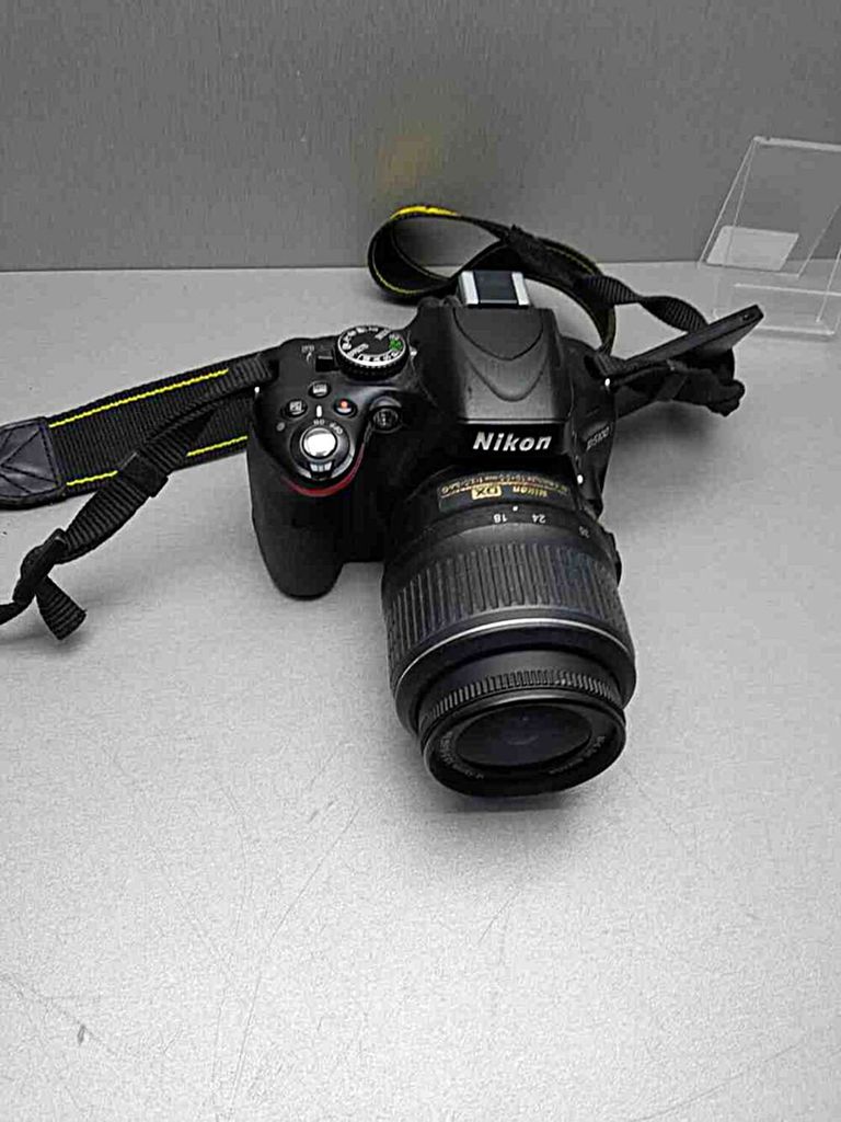 Nikon D5100 kit (18-55mm VR)