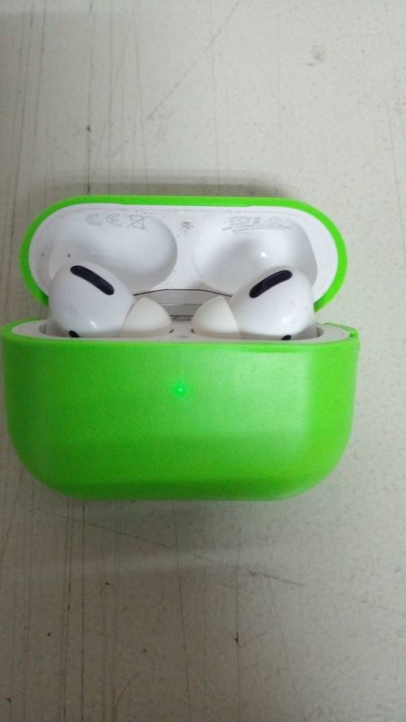 Apple AirPods Pro (MWP22)