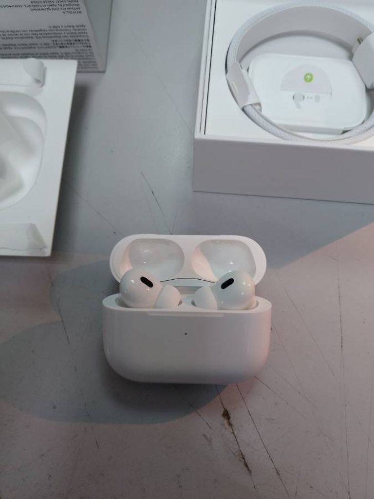 Apple airpods pro 2nd generation with magsafe charging case usb-c