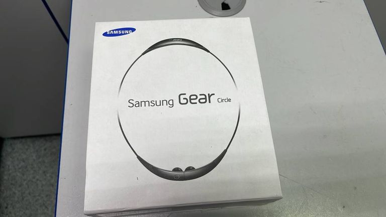 Samsung gear circle sm-r130