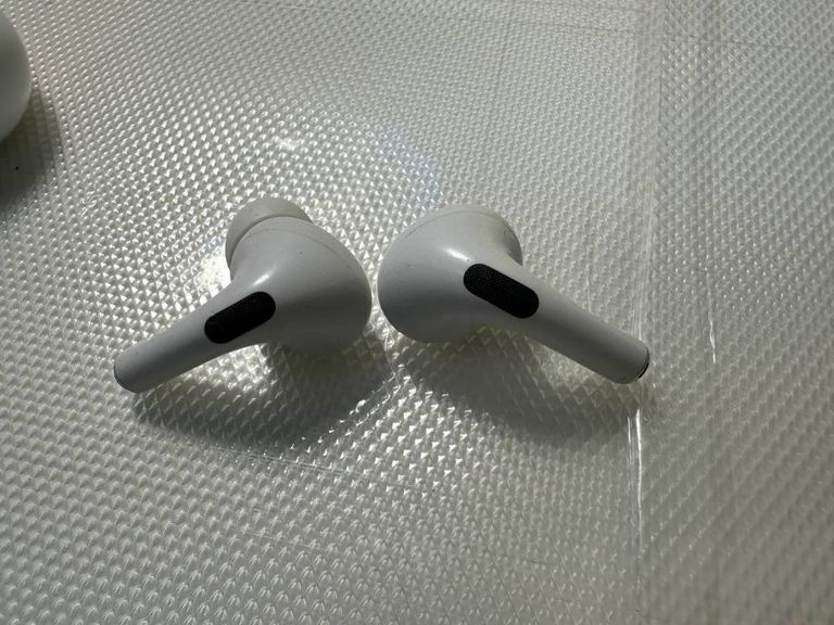 Apple AirPods Pro (MWP22)