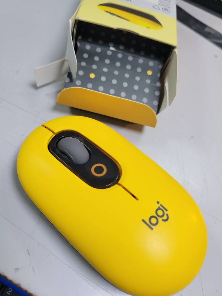 Logitech POP Mouse Bluetooth Blast Yellow (910-006424, 910-006546)