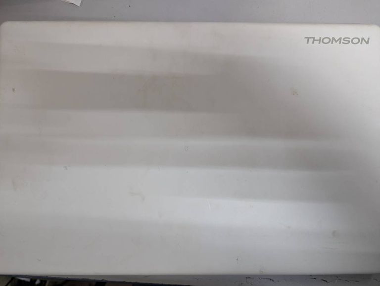 Дешиво Thomson єкр. 17,3/ celeron n3050 1,6ghz/ ram8gb/ ssd128gb/intel hd graphics с ломбарда