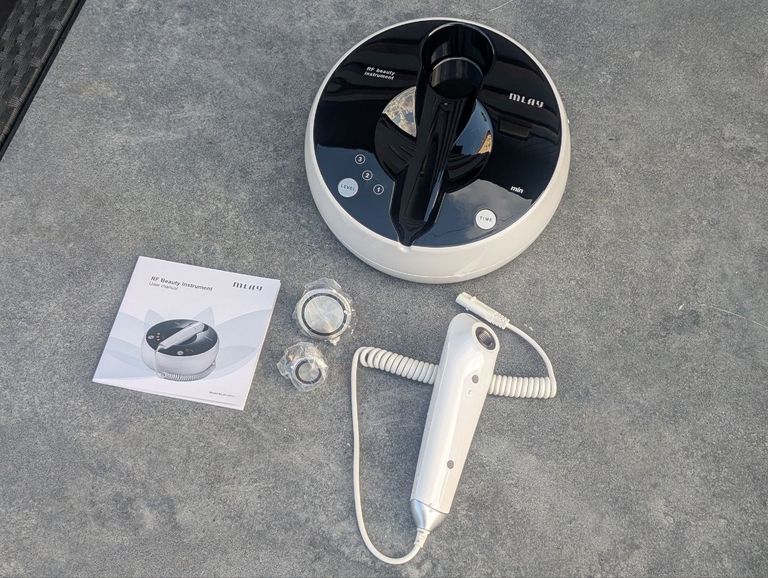 Купити Акція! Мікрострумовий RF ліфтинг масажер для обличчя та тіла TUMAKOU RF01. Новий.  Б/У