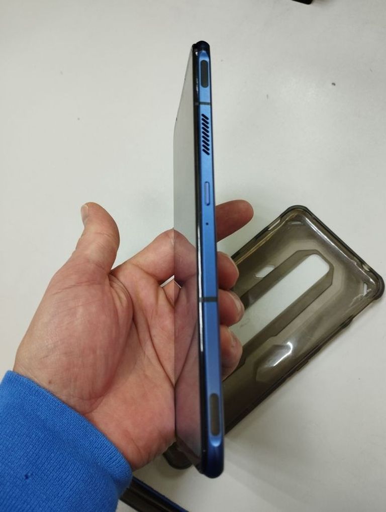 Розпродаж Zte nubia magic 7 16/256gb, продавець Техноскарб