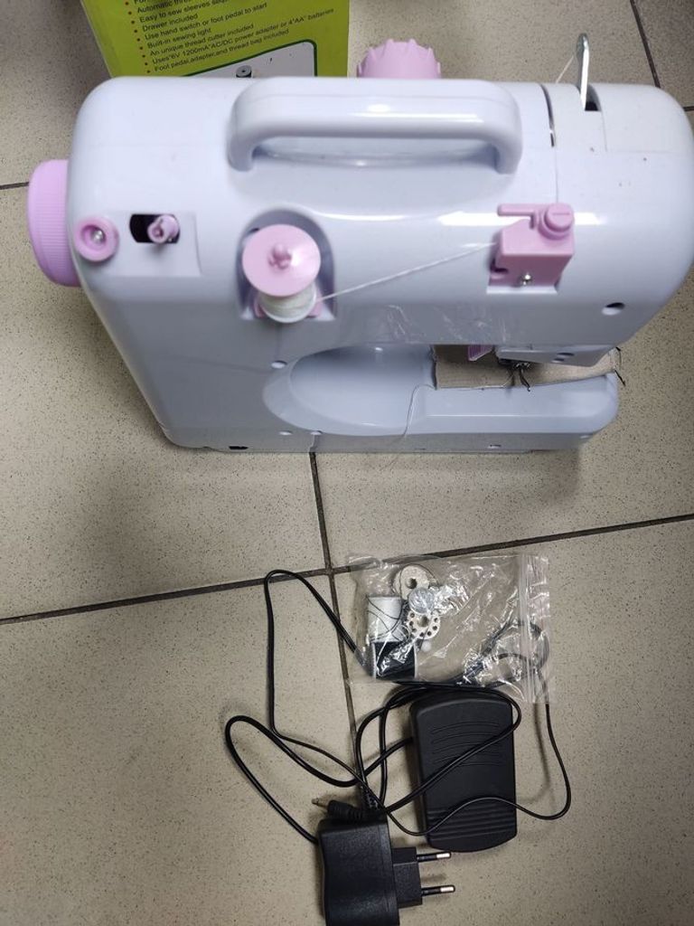 Дешево Mini Household Sewing sm-505 з ломбарду