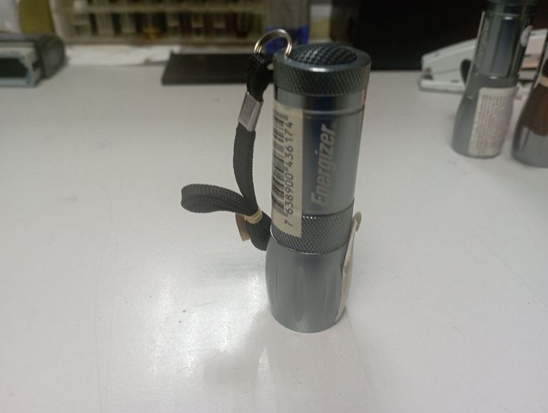 Купить Energizer Metal Led 2AA (7638900340419) Б/У