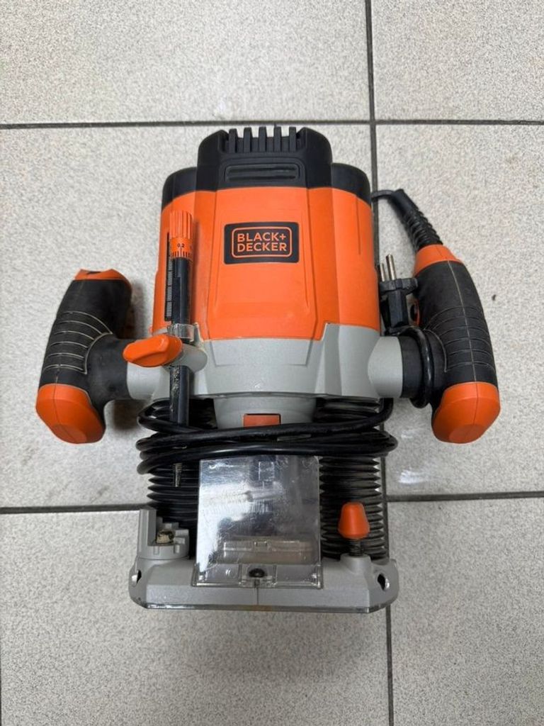 Оголошення Black&Decker kw1200e Б/У