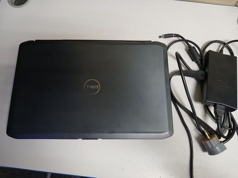 Объявление Dell 15/core i3 3110m ddr3/4gb ddr3/hdd *відсутній/ssd 220 gb/*інтегрована Б/У