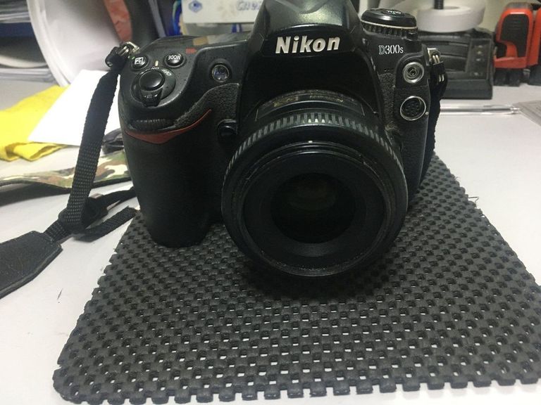 Дешиво Nikon af-s dx nikkor 35mm f/1,8g с ломбарда