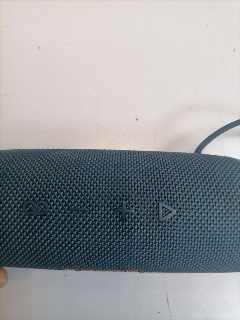 Дешево Jbl Flip 6 Black (JBLFLIP6BLK) з ломбарду