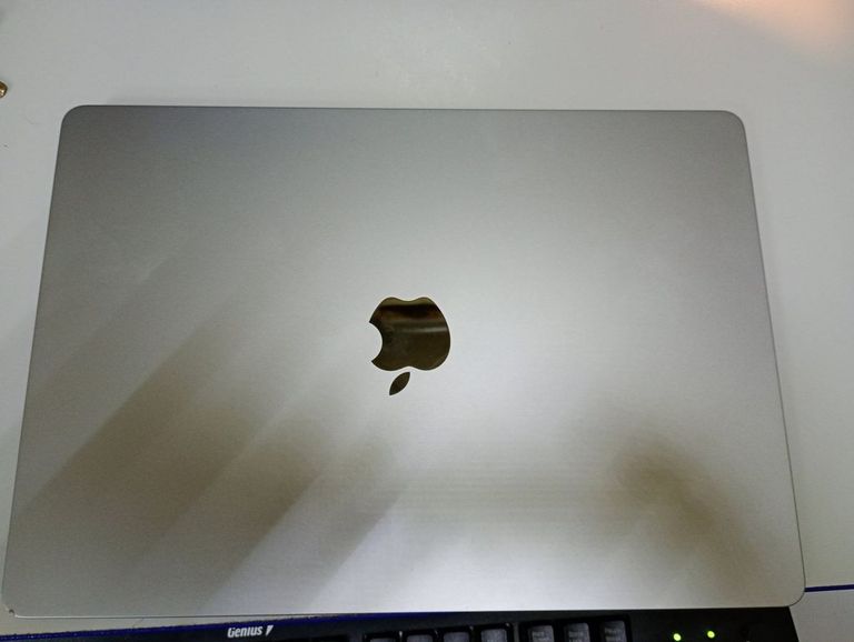 Объявление Apple Macbook Air a2337/ m1 8-cores/ gpu 8-cores/ ram8gb/ ssd256gb/ retina, truetone Б/У