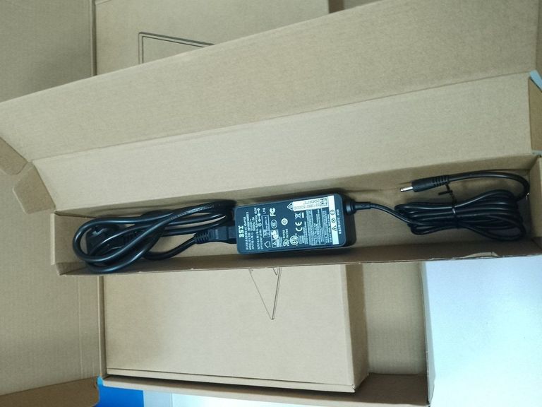 Tpv ul156-a екр.15.6/amd ryzen 3 3200u/ram16gb/ssd512gb Код:01-200800204. Зображення 10