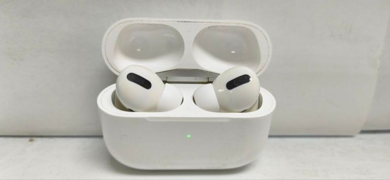 Оголошення Apple AirPods Pro (MWP22) Б/У