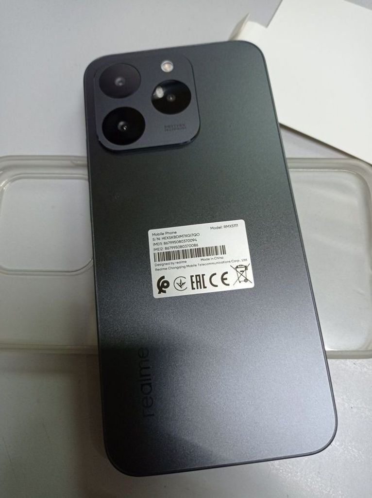 Объявление Realme 15t 12/256gb suit Б/У