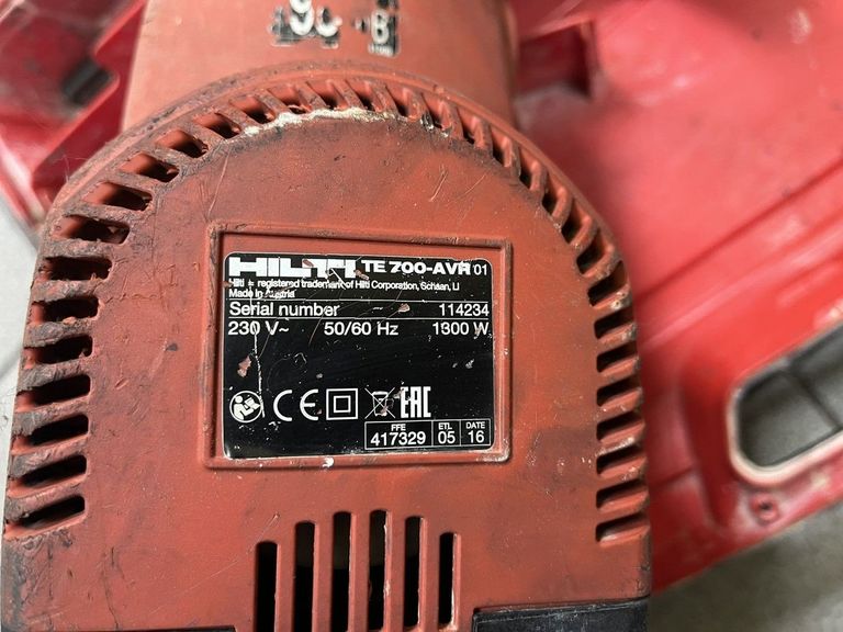 Дешево Hilti te 700-avr з ломбарду