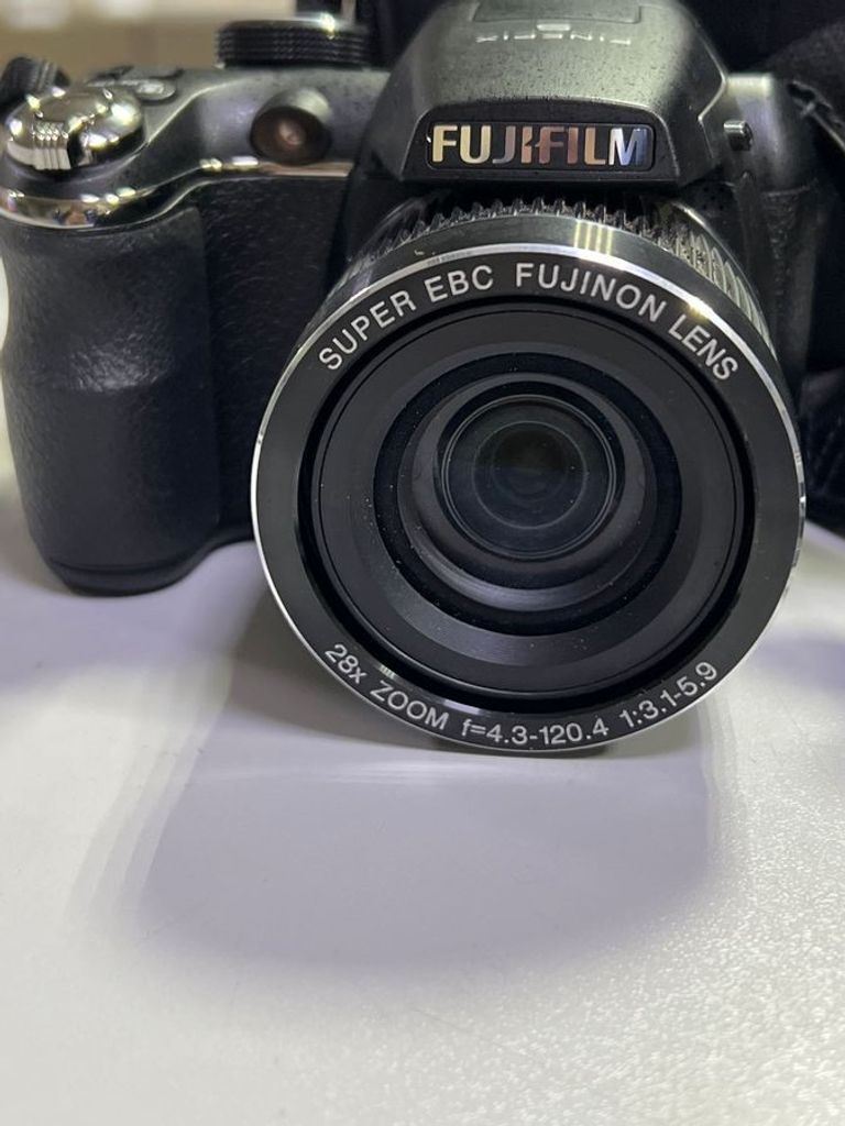 Дешиво Fujifilm finepix s3400 с ломбарда