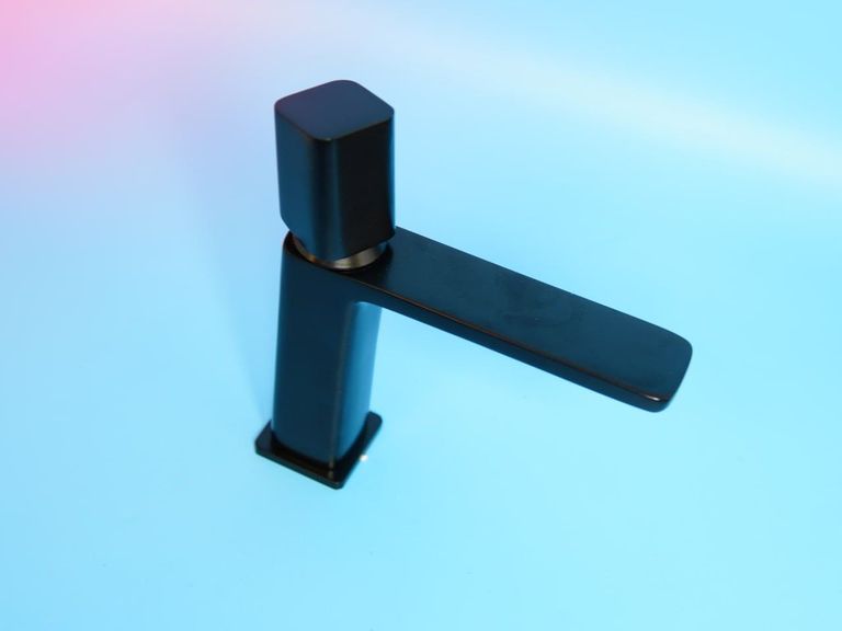 Оголошення BAKALA чорний Б/У