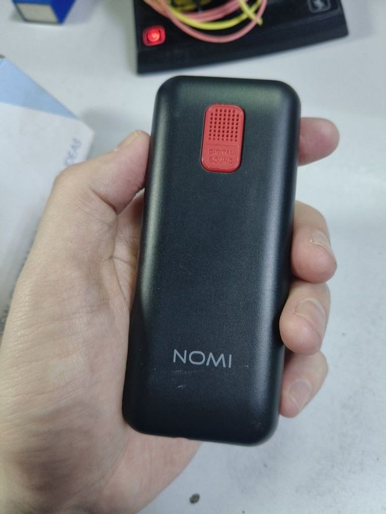 Купити Nomi i1880 Black Б/У