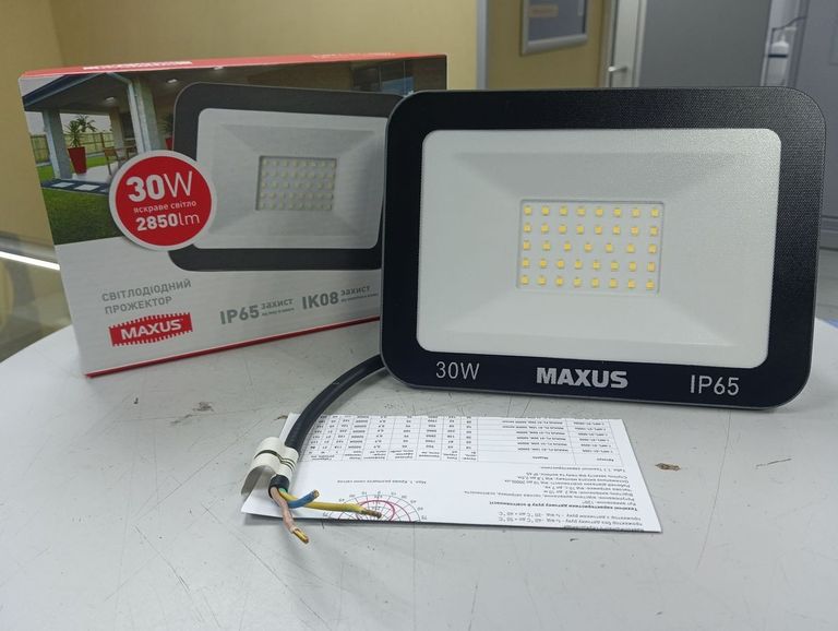 Купити Maxus flood light 30w 5000k Б/У