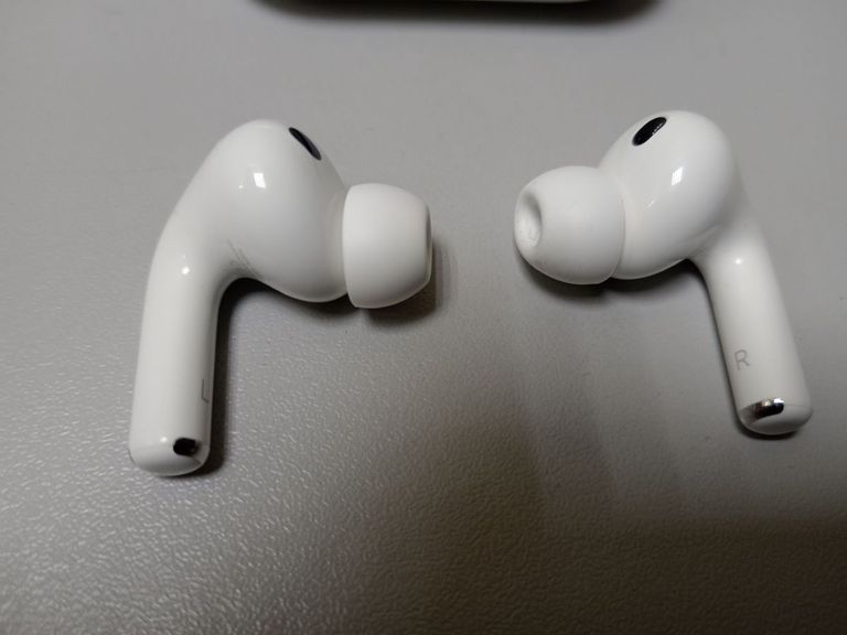 Розпродаж AirPods Pro 3, продавець Техноскарб