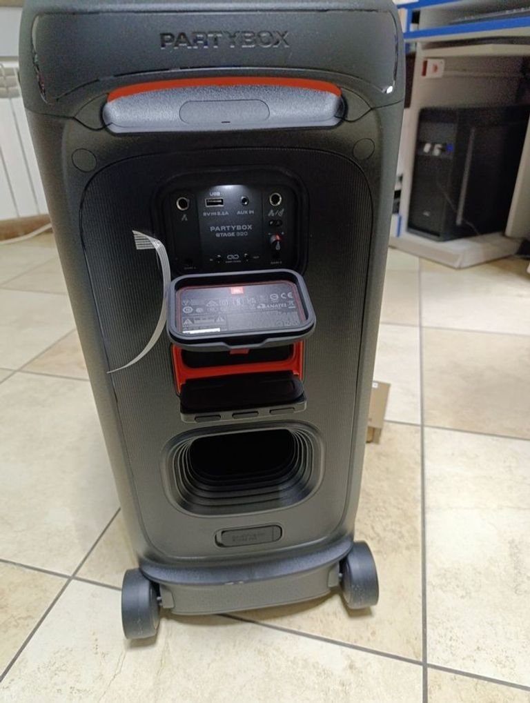 Дешево Jbl partybox stage 320 з ломбарду