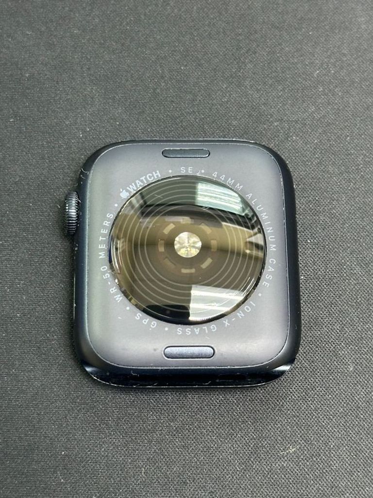 Объявление Apple watch se 2 gps 44mm aluminium case Б/У