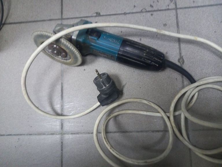 Купить Makita GA5030R Б/У