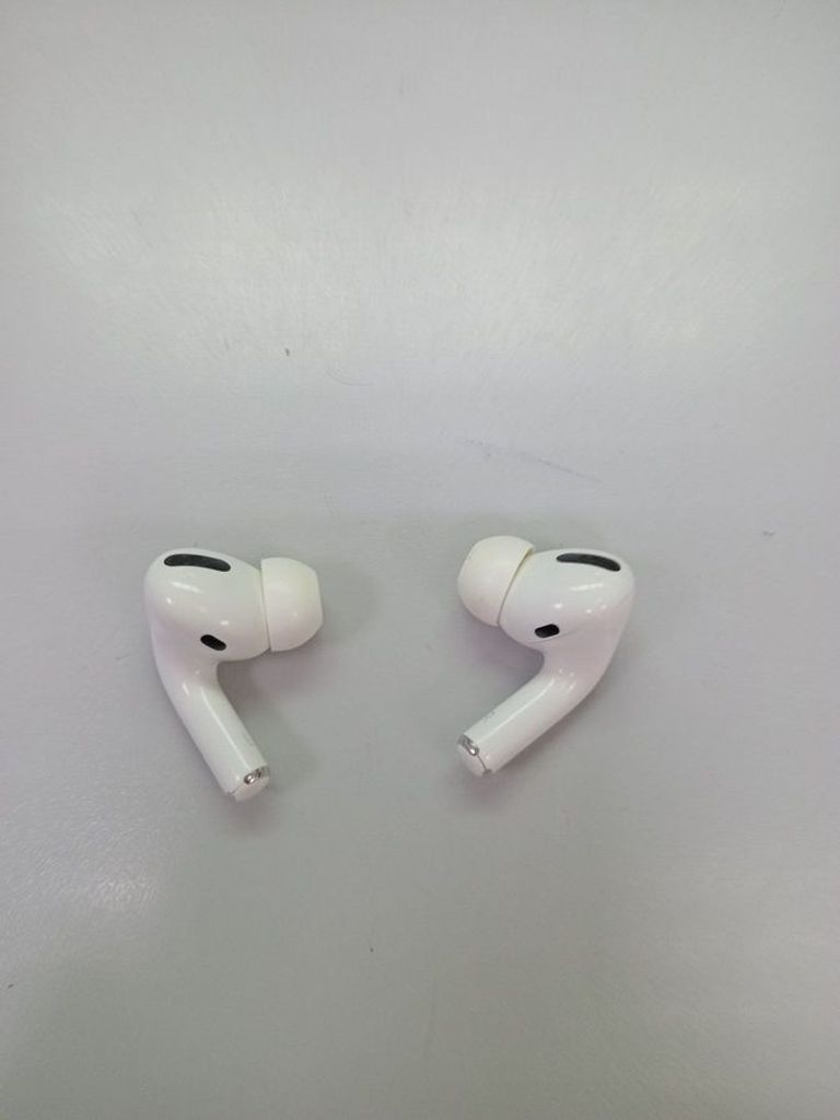 Оголошення Apple AirPods Pro (MWP22) Б/У
