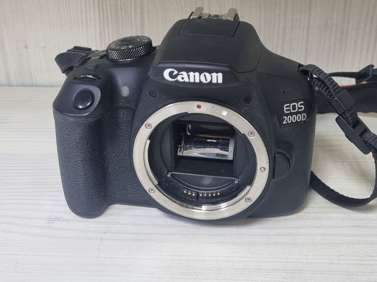 Объявление Canon EOS 2000D body Б/У
