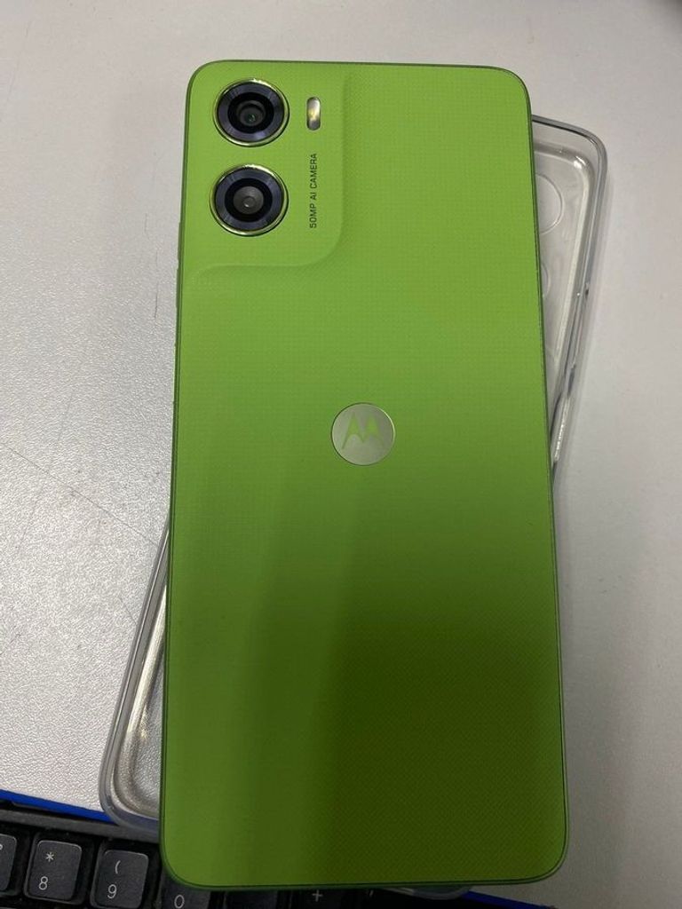 Дешево Motorola moto g06 4g 4/64gb tendril з ломбарду