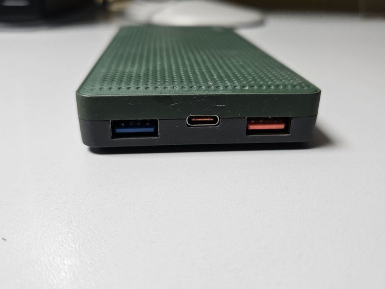 Дешево Remax powerbank 10000mah 22,5w rpp-226 з ломбарду