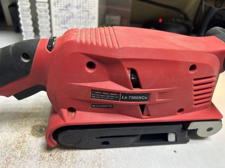 Купити Vitals Ls 7560XCs Б/У