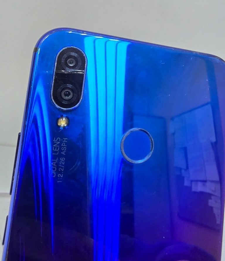 Дешиво Huawei p smart plus 4/64gb с ломбарда