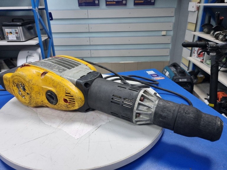 Распродажа Dewalt d25900k, продавец Техноскарб
