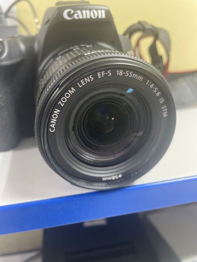 Дешево Canon eos 250d kit 18-55mm ef-s is stm з ломбарду