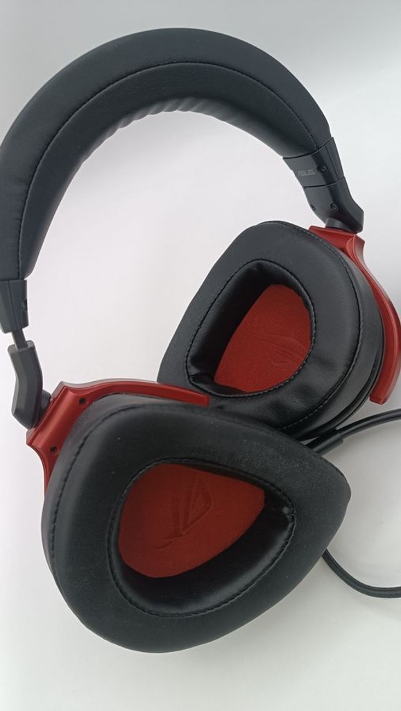 Дешево Asus rog delta з ломбарду