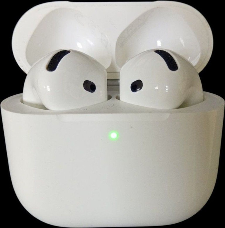 Купити Apple airpods 4 Б/У