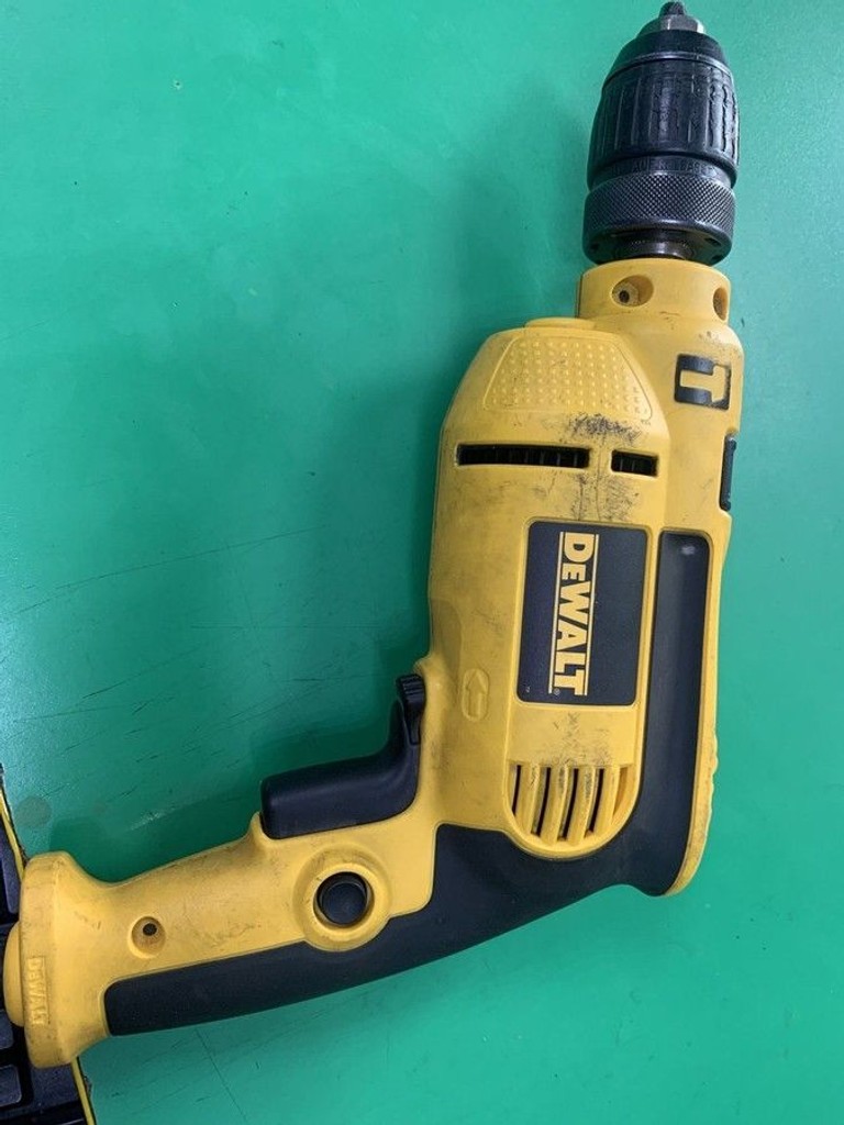 Дешево Dewalt DWD024S з ломбарду