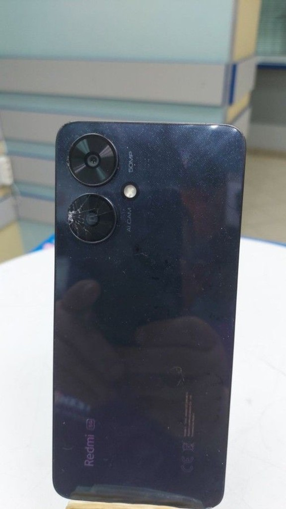 Дешево Xiaomi redmi 13c 5g 4/128gb з ломбарду