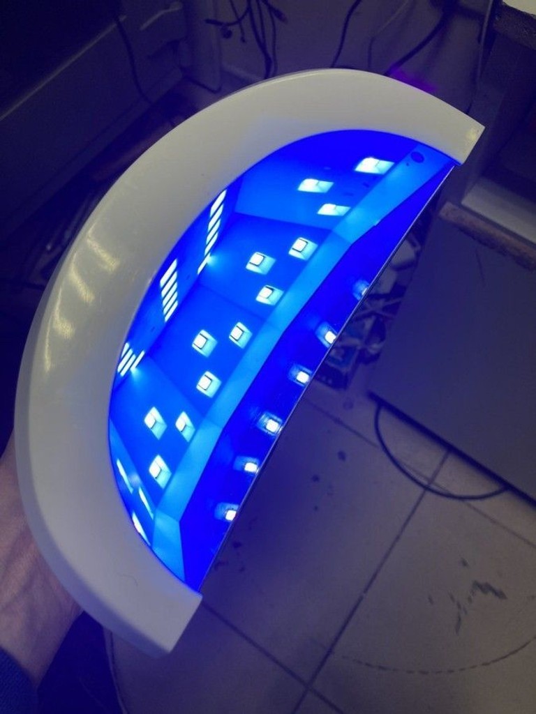 Оголошення Sunone uvled nail lamp Б/У