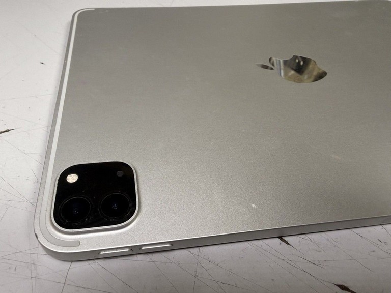 Дешево Apple ipad pro 11 2022 wi-fi 128gb з ломбарду