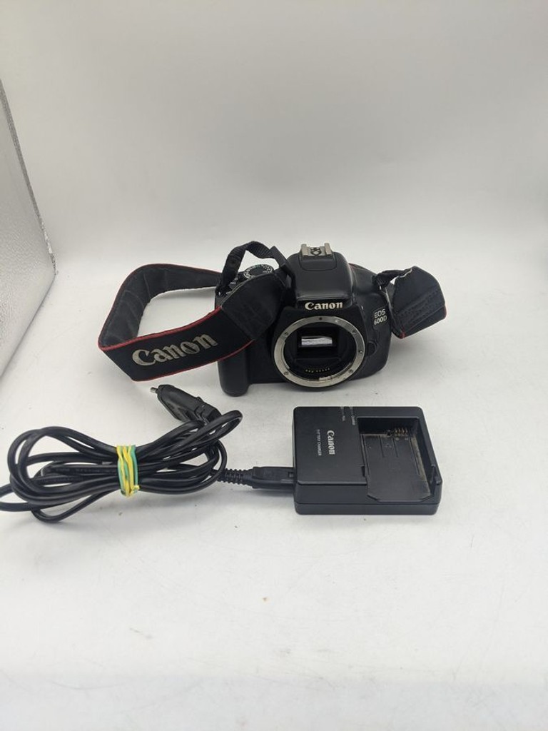 Купити Canon EOS 600D body Б/У