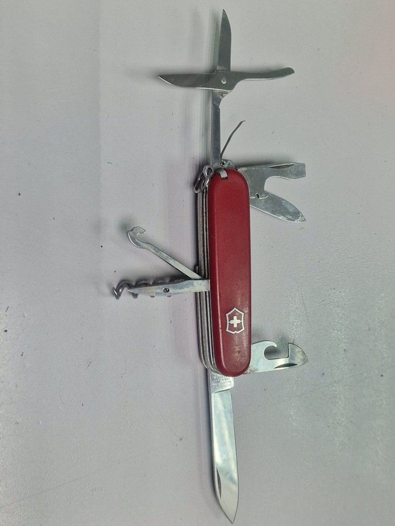 Оголошення Victorinox Huntsman Б/У