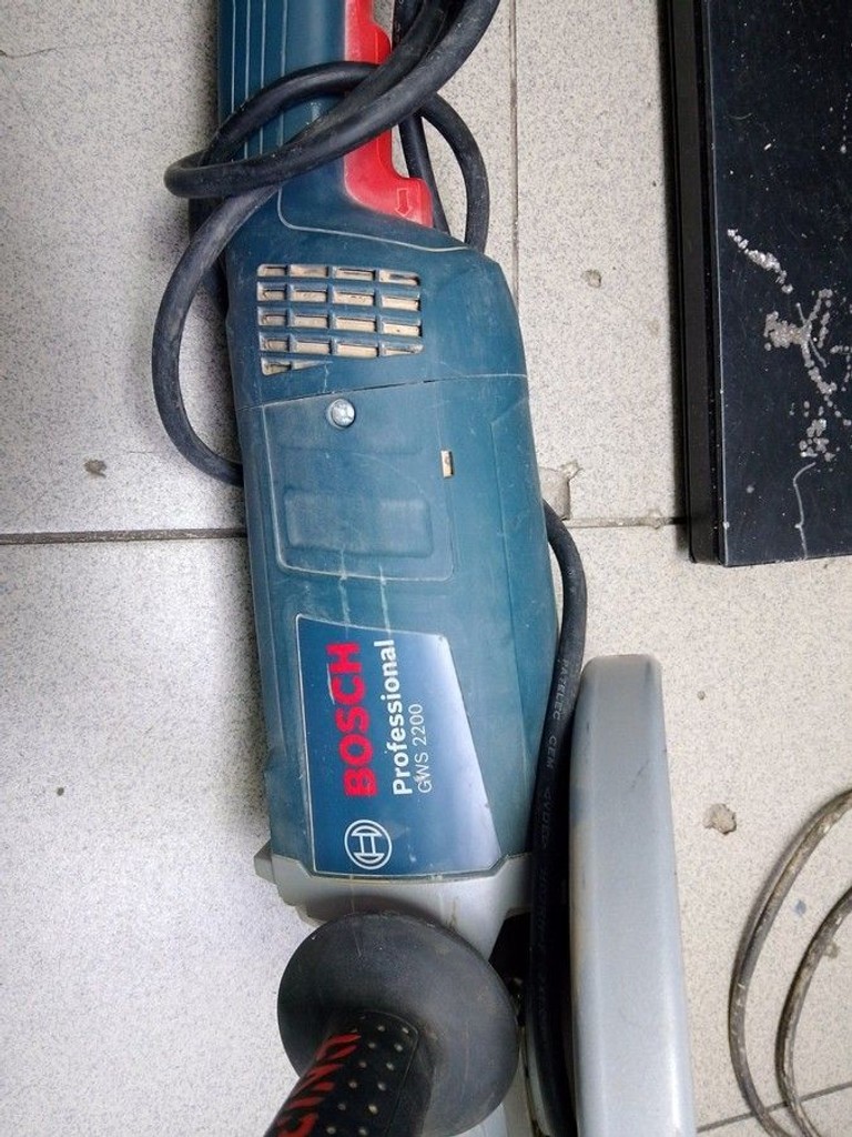Оголошення Bosch gws 2200 Б/У