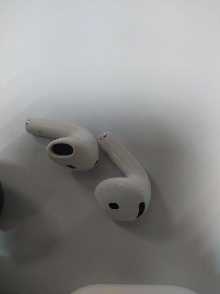 Розпродаж Apple airpods 4, продавець Техноскарб