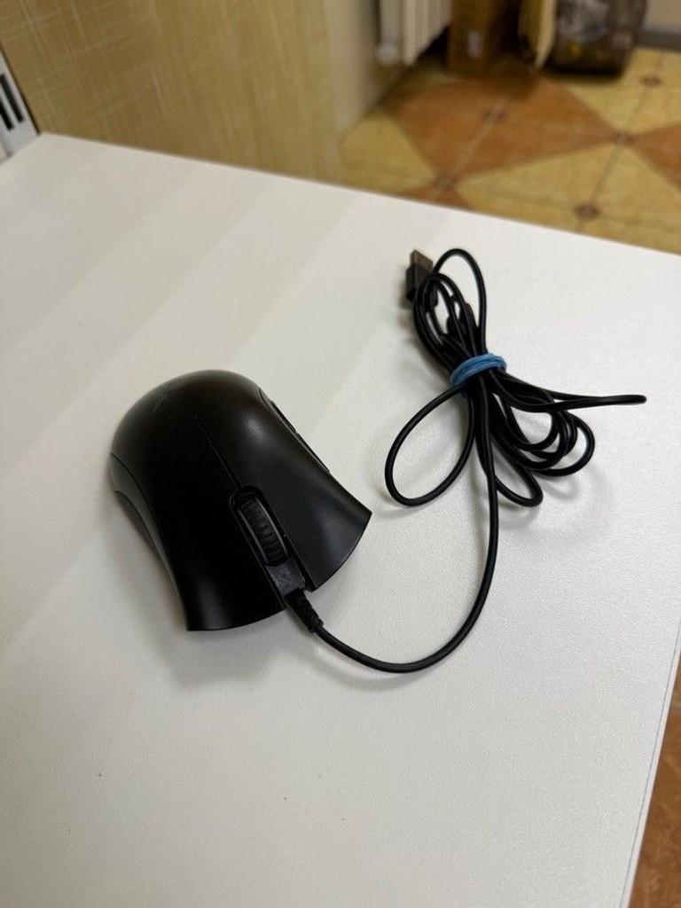Купить Razer deathadder essential Б/У