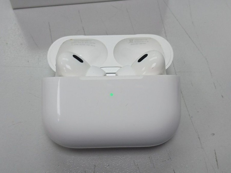 Купити Apple airpods pro 2nd generation magsafe Б/У