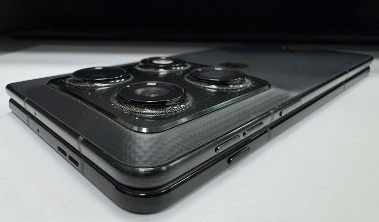 Motorola Razr Fold 16/512GB Blackened Blue Код:01-201031370. Изображение 7